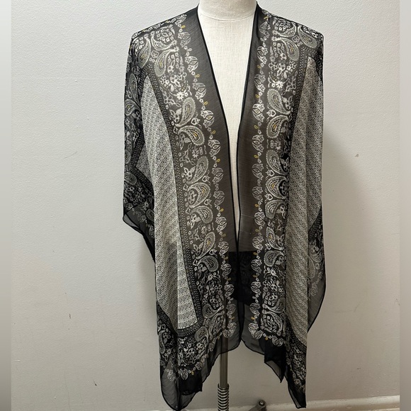 Dress Barn Other - EUC Dress Barn Sheer Kimono